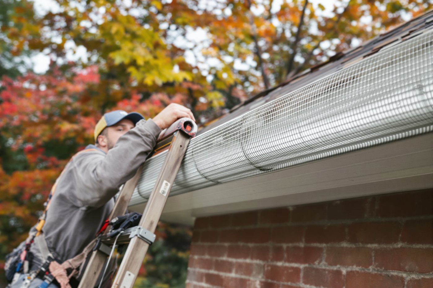 Installing gutter guards